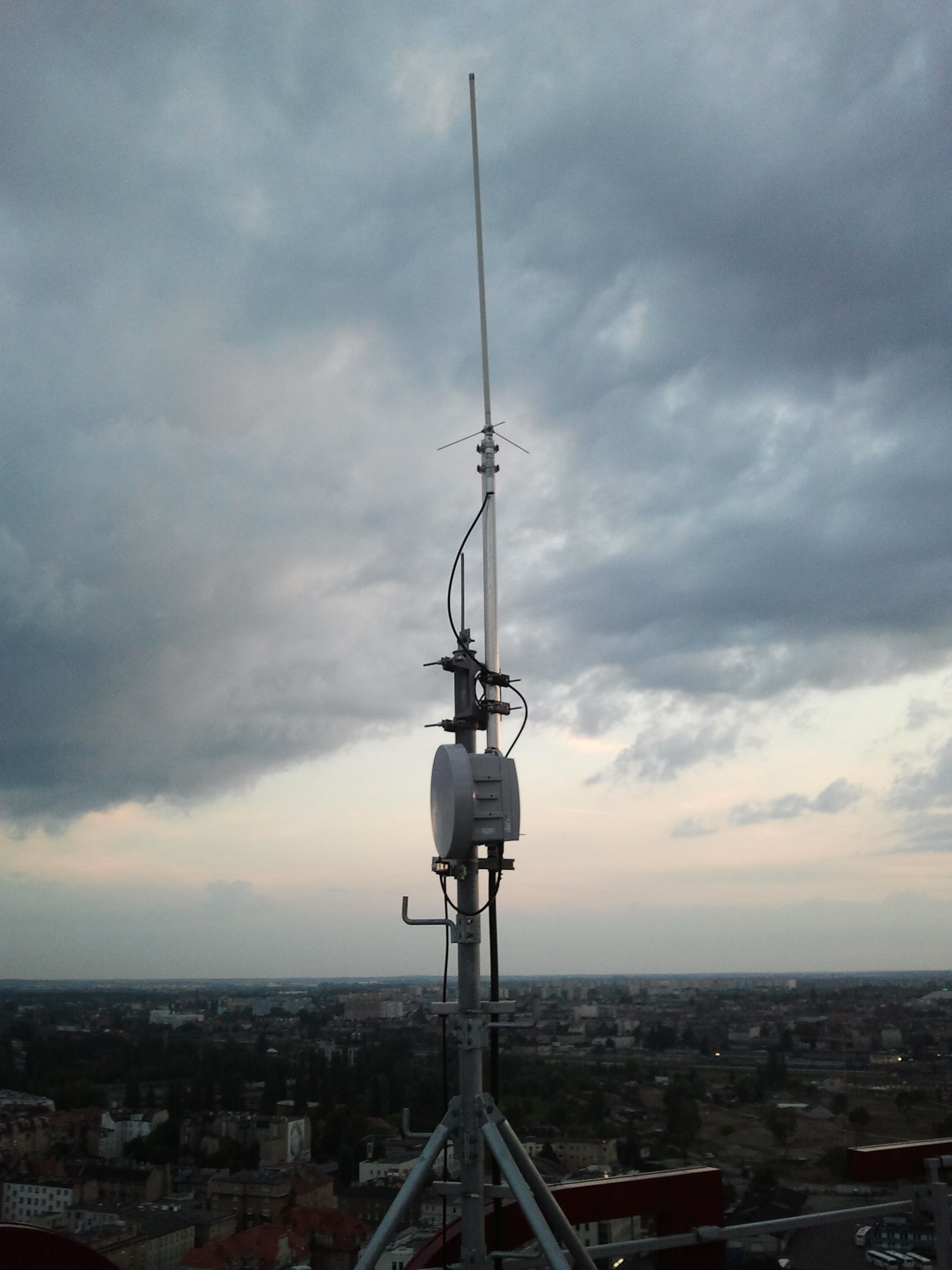 antena X-50 w nowej lokalizacji